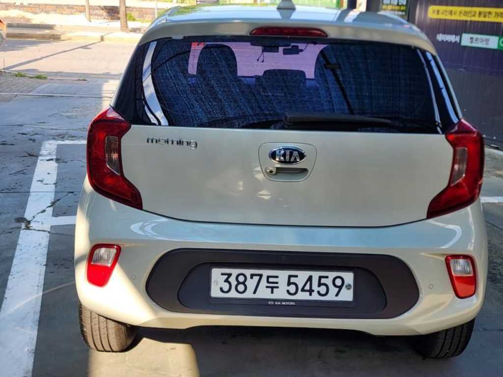 KIA Morning - Vista 4