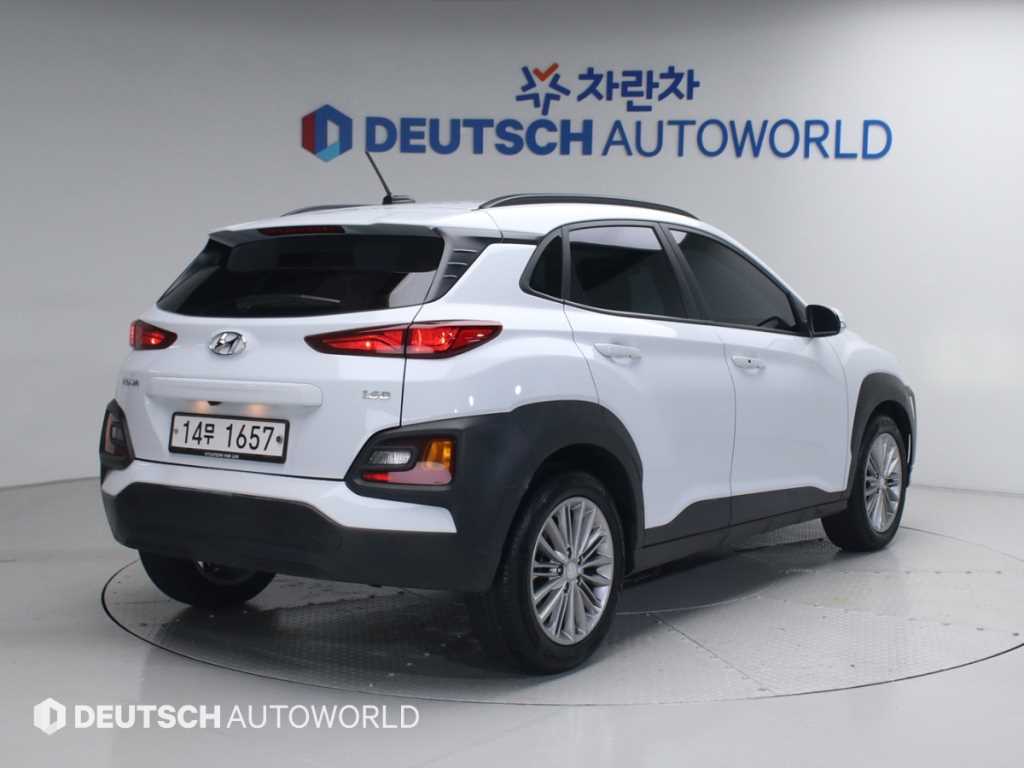 HYUNDAI Kona - Vista 2