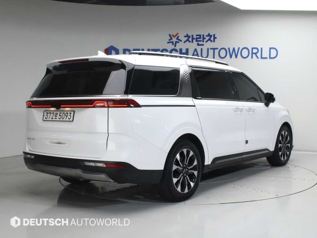 KIA Carnival - Vista 2