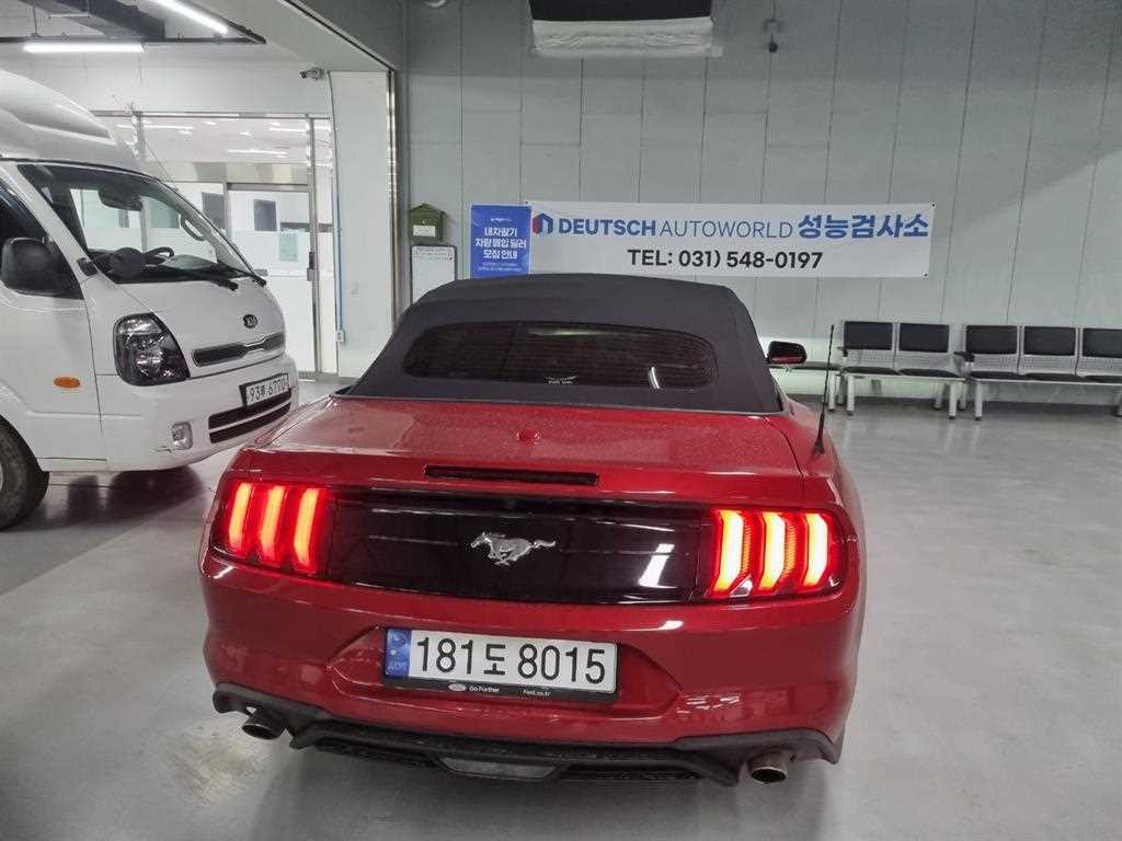 Ford Mustang - Vista 2
