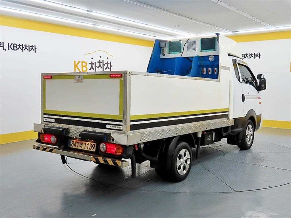 Small Truck (Completed) a live fish car - Vista 4