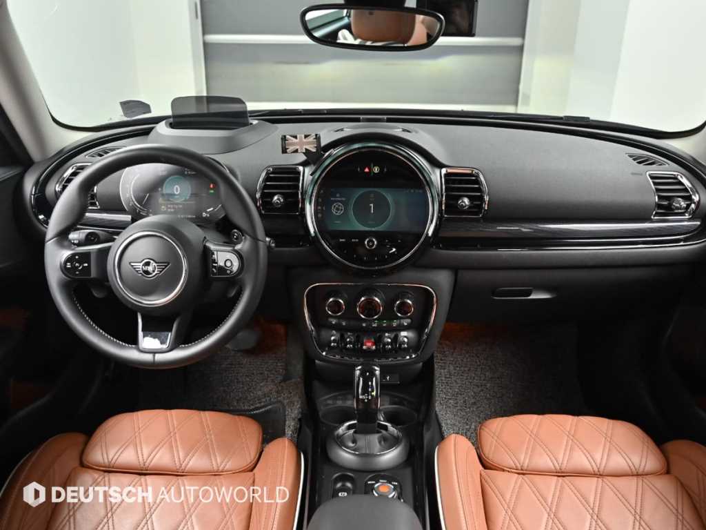 Mini Clubman - Vista 8