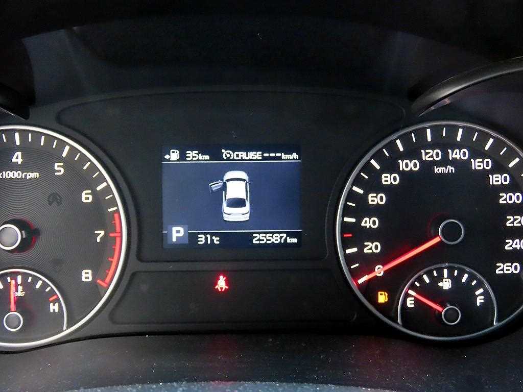 KIA K5 - Vista 9