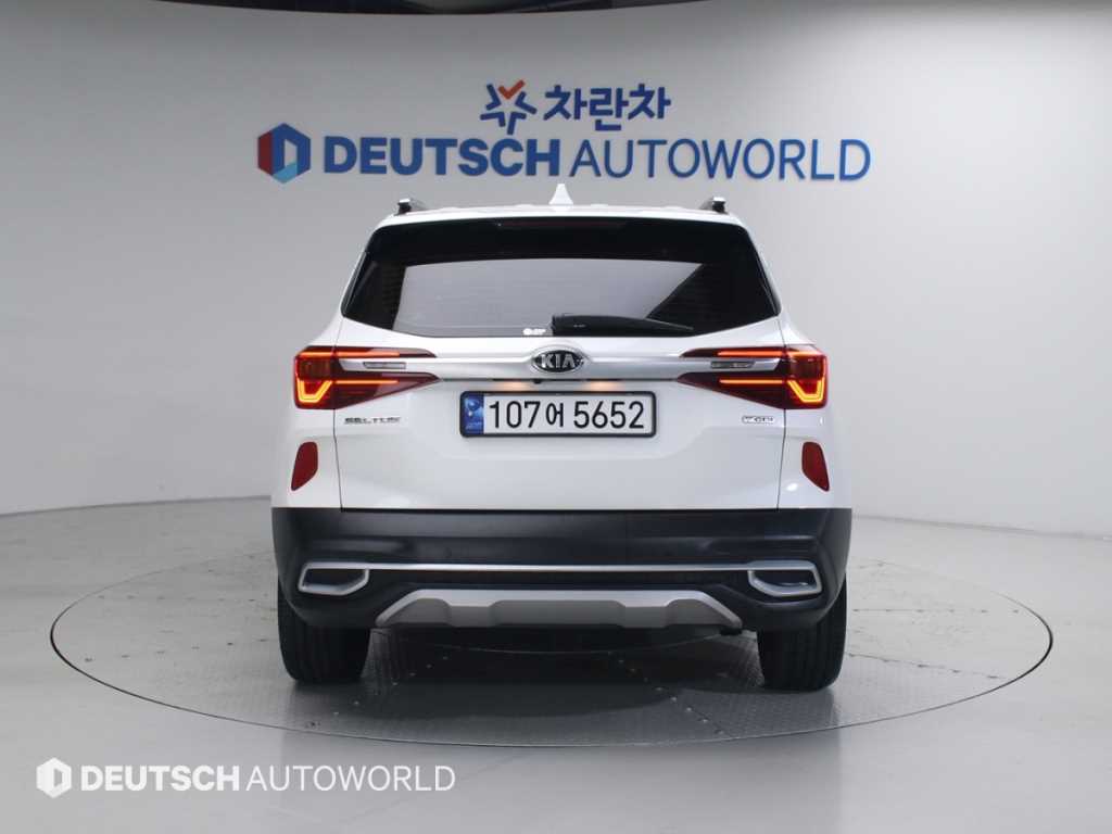 KIA Seltos - Vista 4