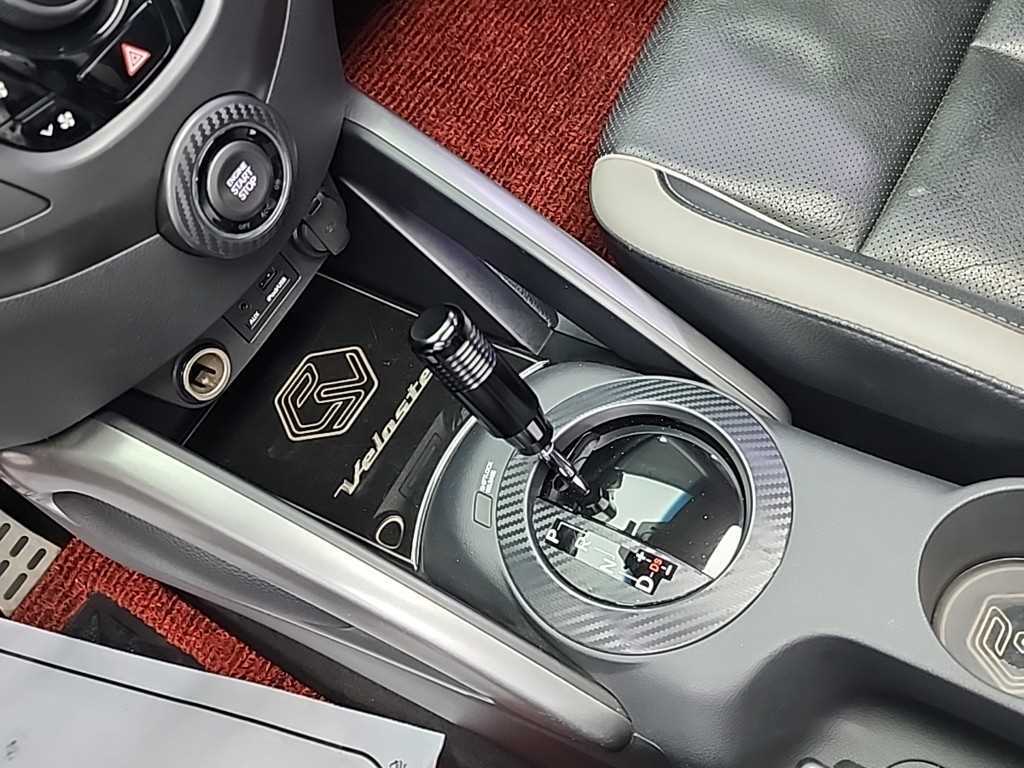 HYUNDAI Veloster - Vista 8