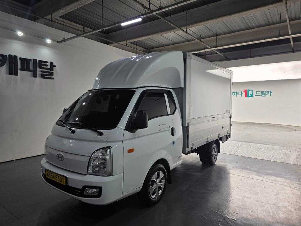 Small Truck Top_Wingbody 2025 Blanco - Importación desde Corea - HF Imports Iquique - Foto 1