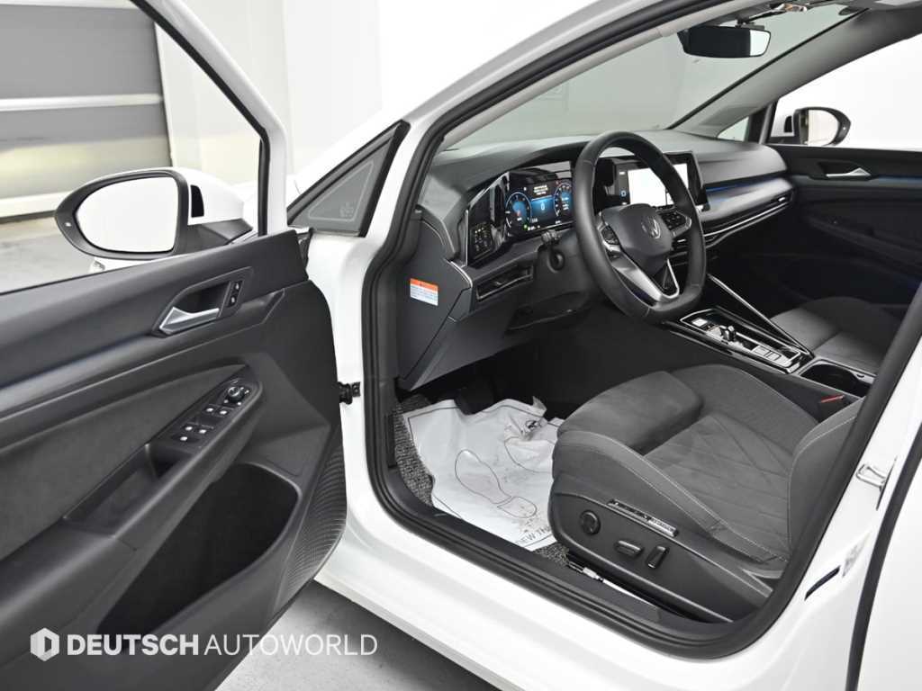 Volkswagen Golf - Vista 11