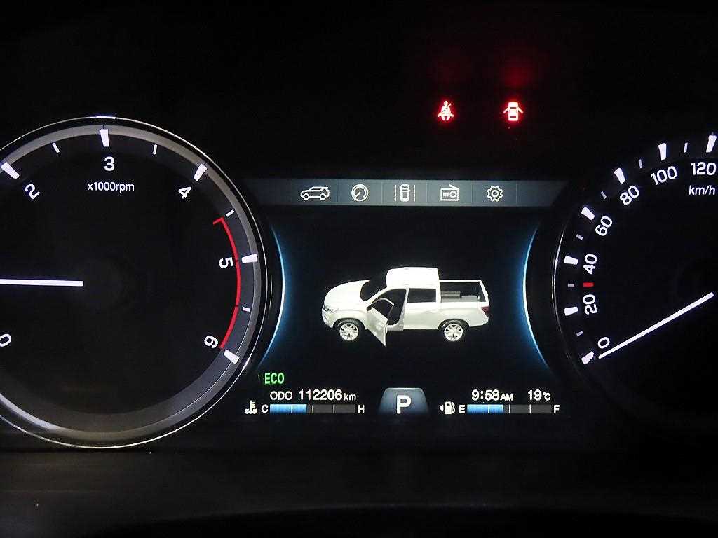 Ssangyong Rexton - Vista 10