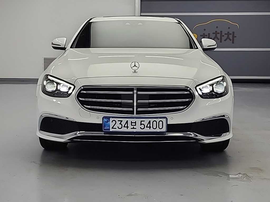 Mercedes Benz E class - Vista 2