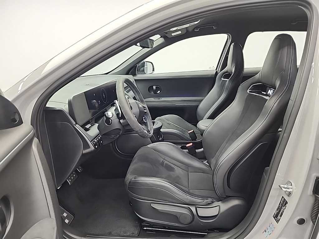 HYUNDAI Ioniq 5 - Vista 11