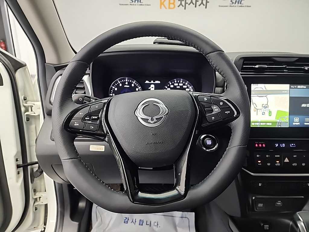 Ssangyong Tivoli - Vista 9