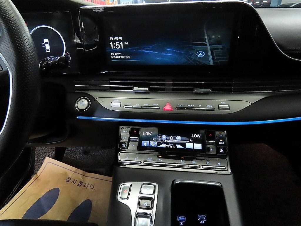 HYUNDAI Grandeur - Vista 11