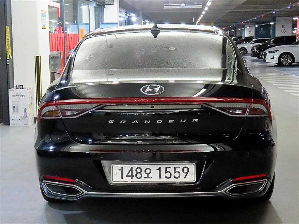 HYUNDAI Grandeur - Vista 5