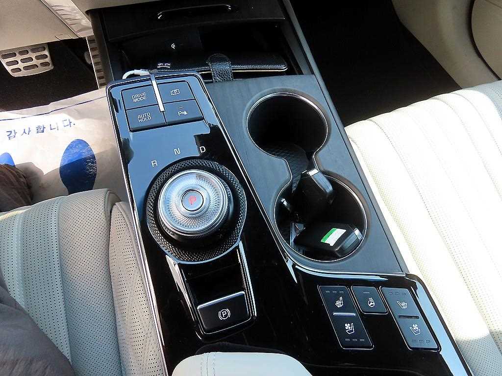 KIA K8 - Vista 11