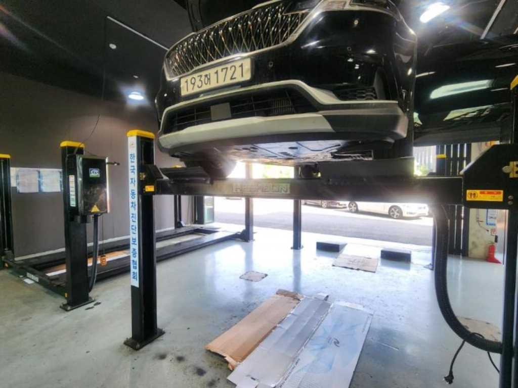 KIA Carnival 2022 Negro - Importación desde Corea - HF Imports Iquique - Foto 1
