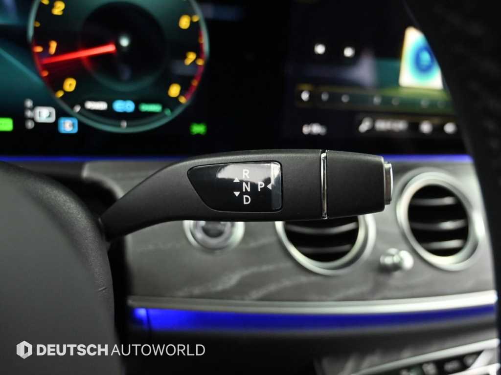 Mercedes Benz E class - Vista 9