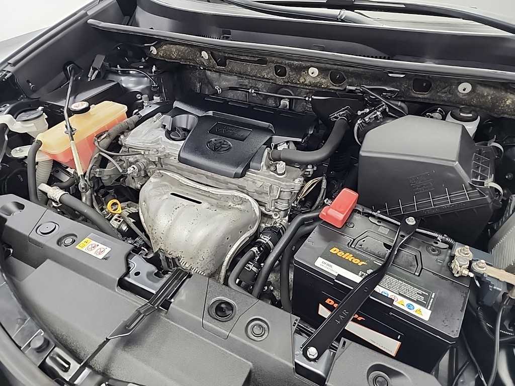 Toyota RAV4 - Vista 5
