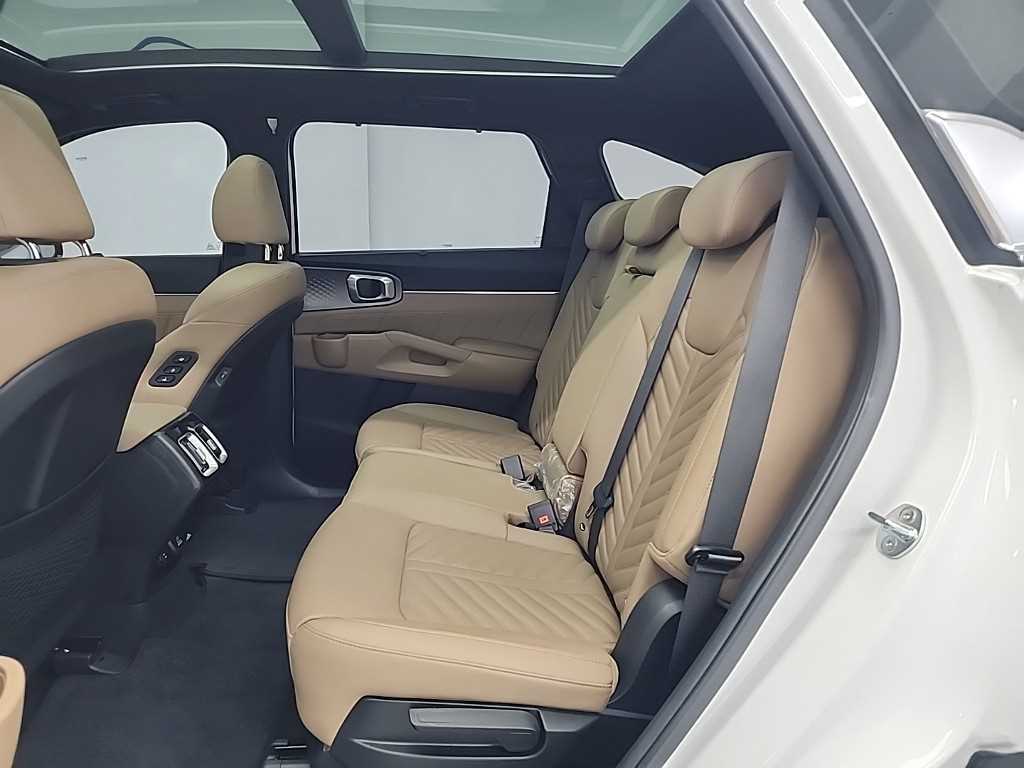 KIA Sorento - Vista 12