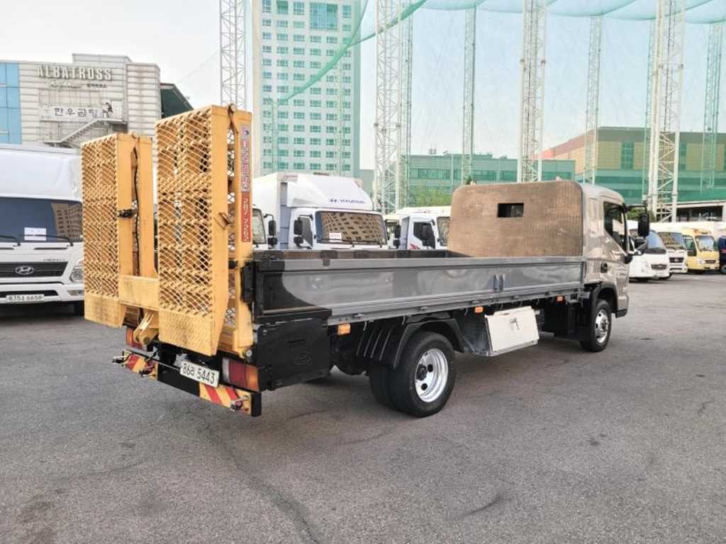 medium and large cargo Lekka - Vista 3