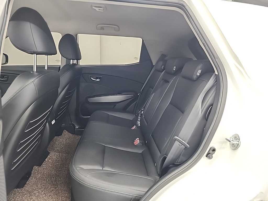Ssangyong Tivoli - Vista 12