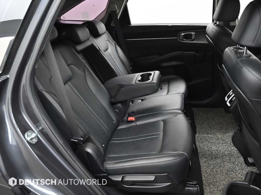 KIA Sorento - Vista 12