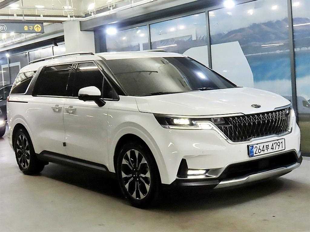 KIA Carnival 2021 Blanco - Importación desde Corea - HF Imports Iquique - Foto 1