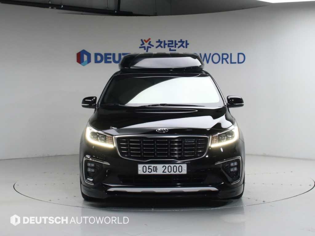 KIA Carnival - Vista 4