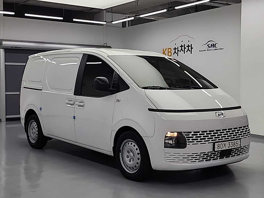 HYUNDAI Staria - Vista 4