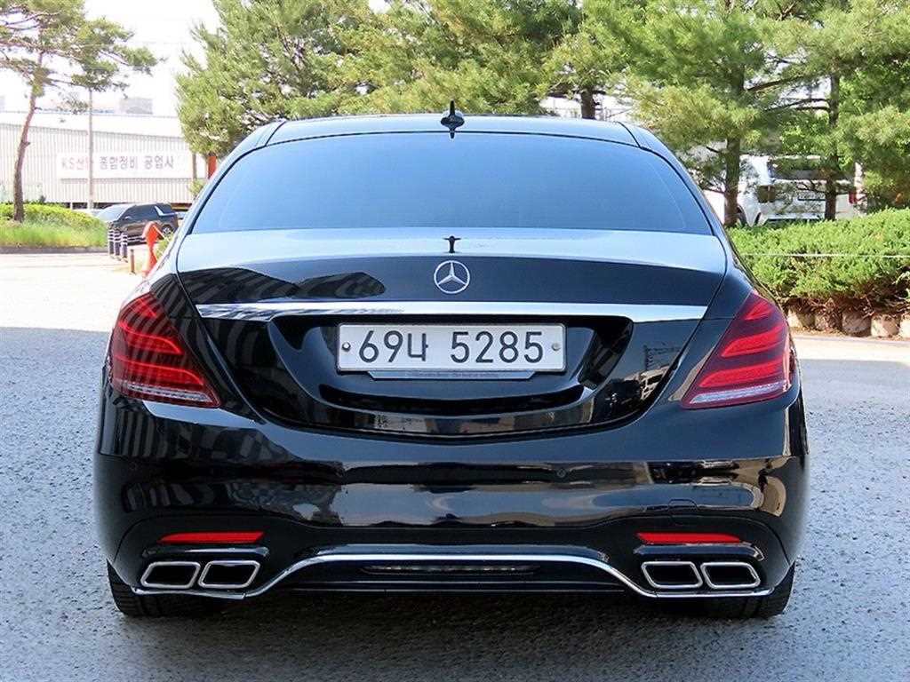 Mercedes Benz S Class - Vista 4
