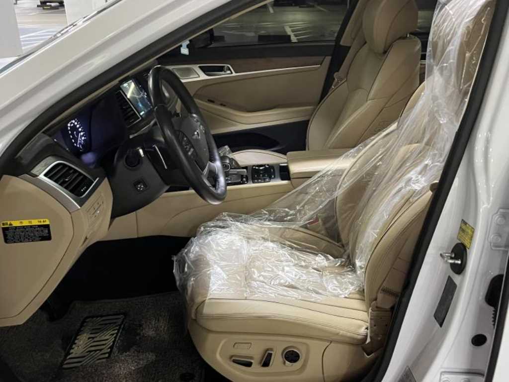 Genesis G80 - Vista 6