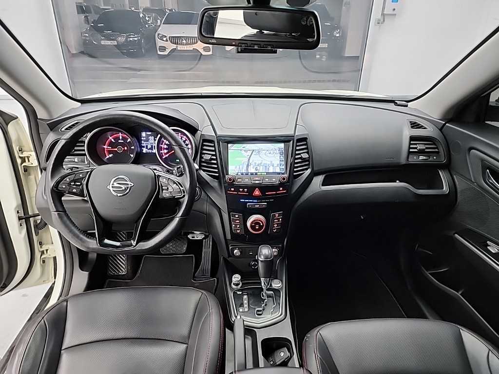 Ssangyong Tivoli - Vista 7