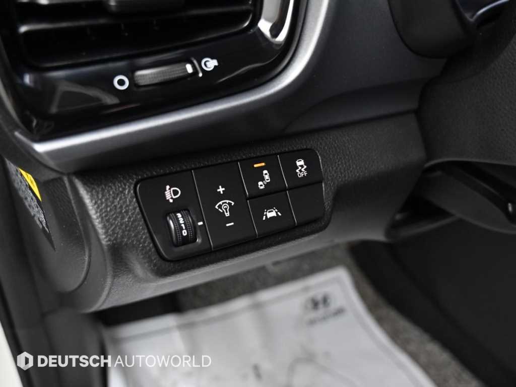 KIA Stonic 2018 Blanco - Importación desde Corea - HF Imports Iquique - Foto 17