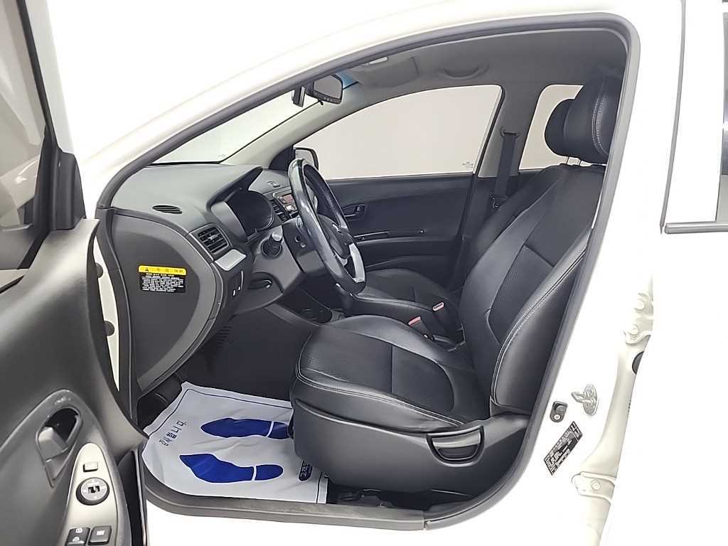 KIA Morning - Vista 11
