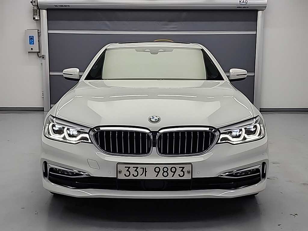 BMW 5 Series - Vista 2