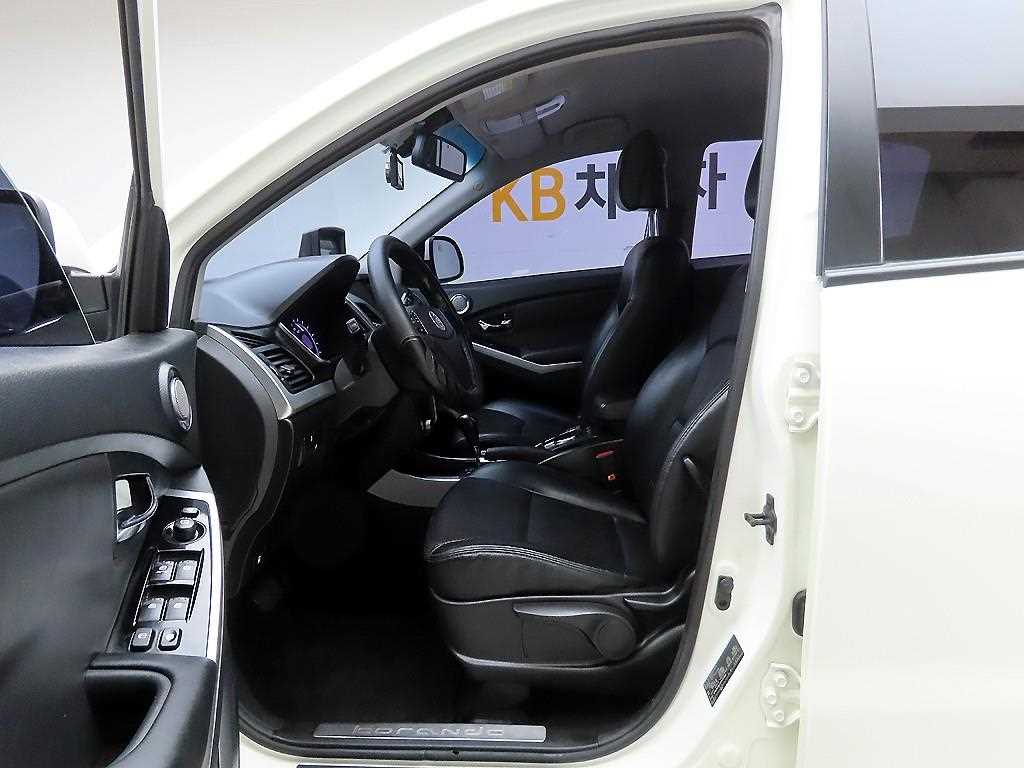 Ssangyong Korando 2014 Blanco - Importación desde Corea - HF Imports Iquique - Foto 13