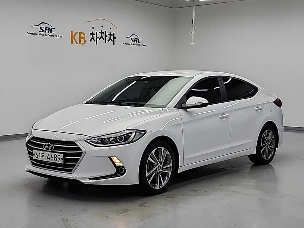 HYUNDAI Avante 2018 Blanco - Importación desde Corea - HF Imports Iquique - Foto 1