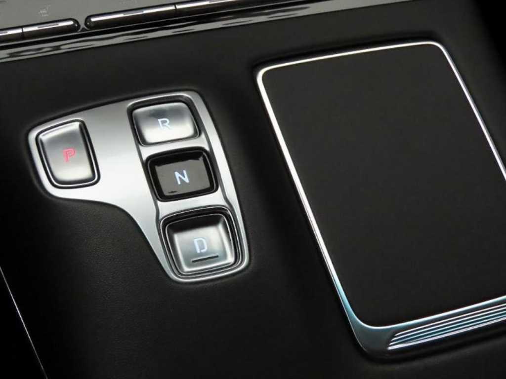 HYUNDAI Grandeur - Vista 10