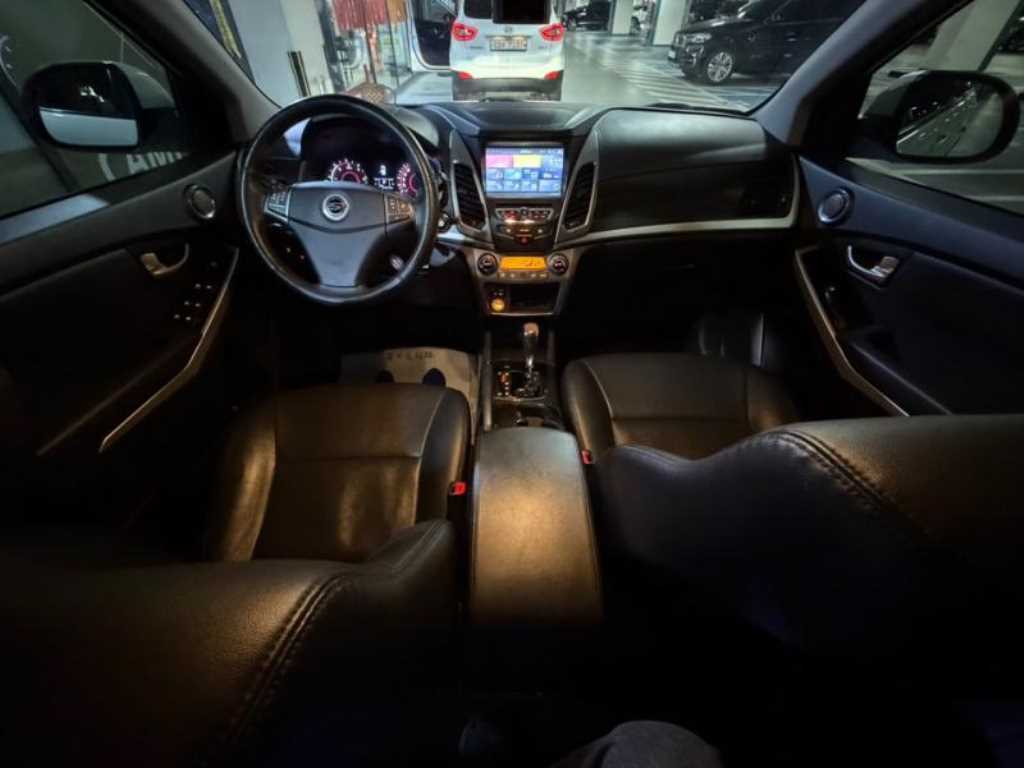Ssangyong Korando - Vista 6