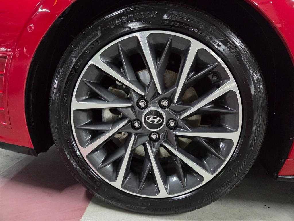 HYUNDAI Sonata - Vista 8