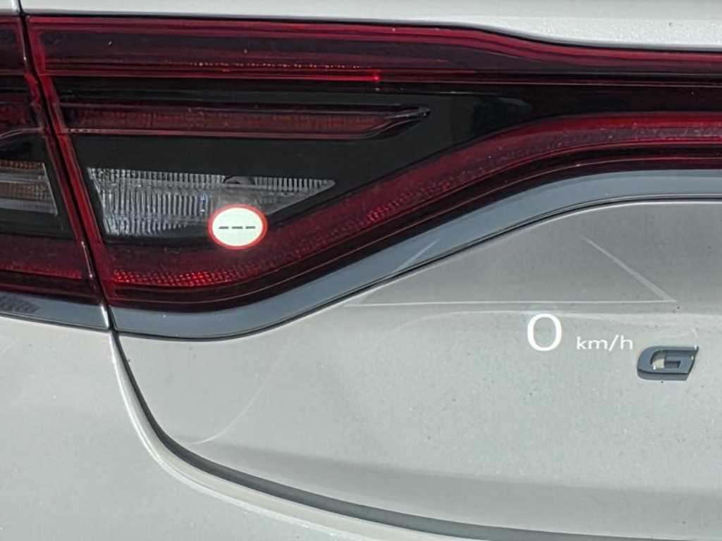 HYUNDAI Sonata - Vista 6