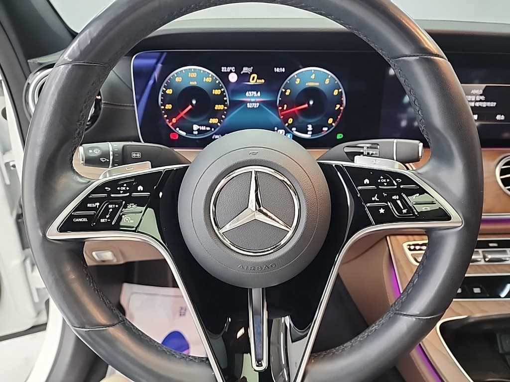 Mercedes Benz E class - Vista 9