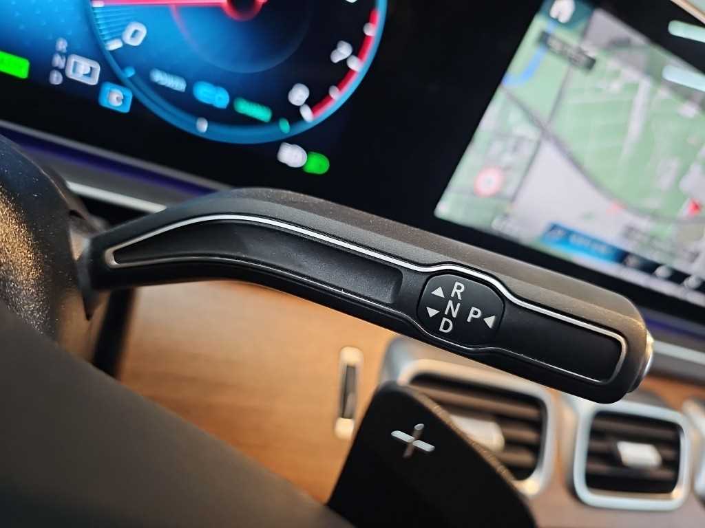 Mercedes Benz GLE Class - Vista 8