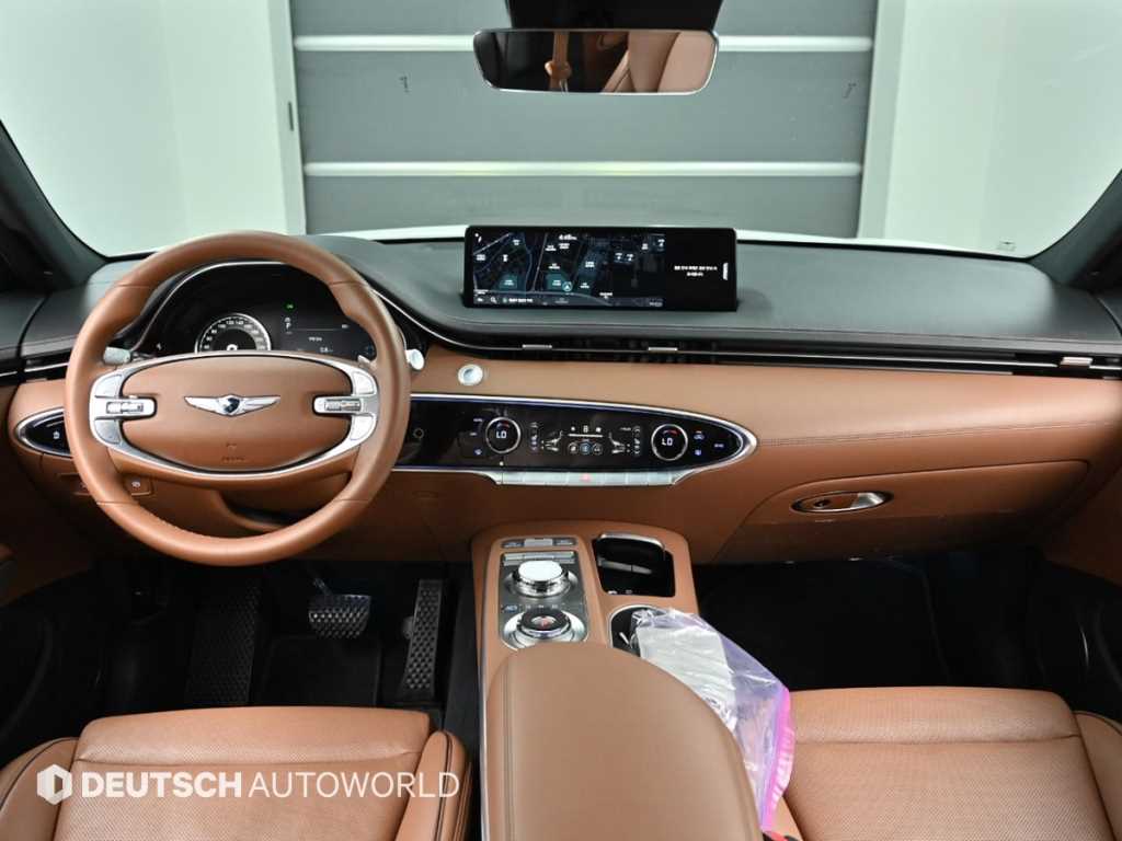 Genesis GV70 - Vista 7