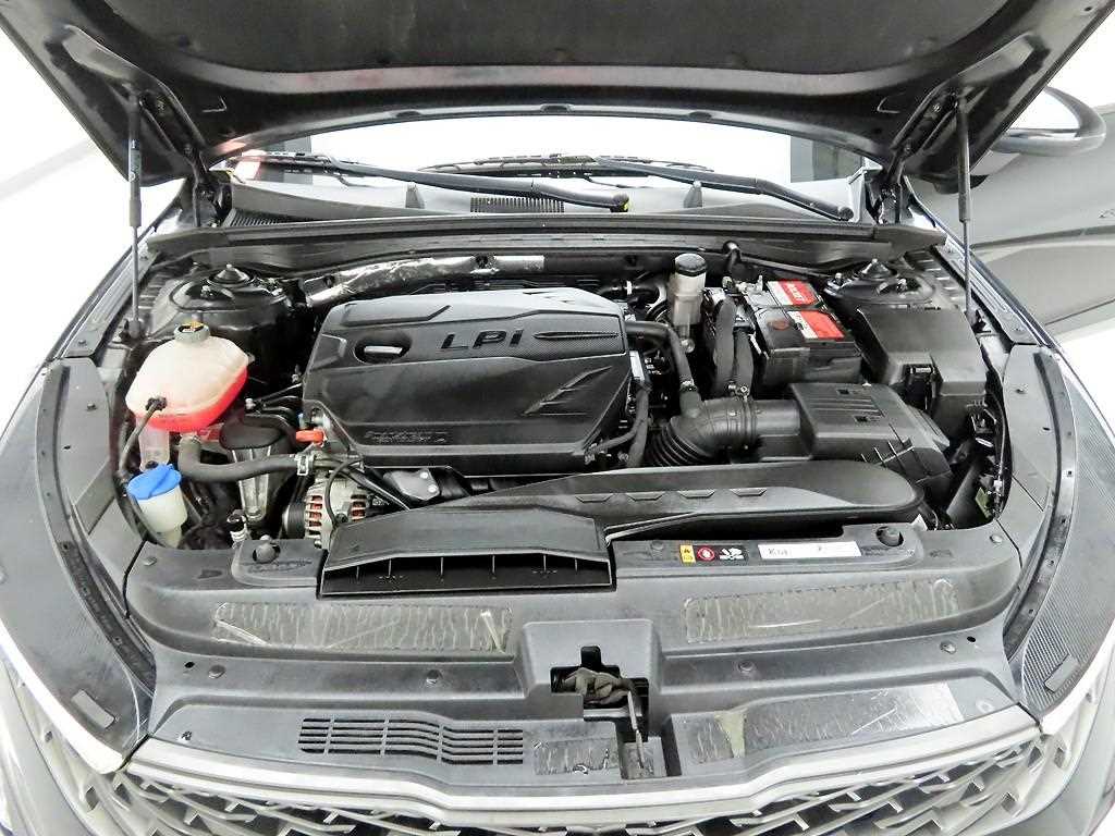 KIA K5 2022 Negro - Importación desde Corea - HF Imports Iquique - Foto 20