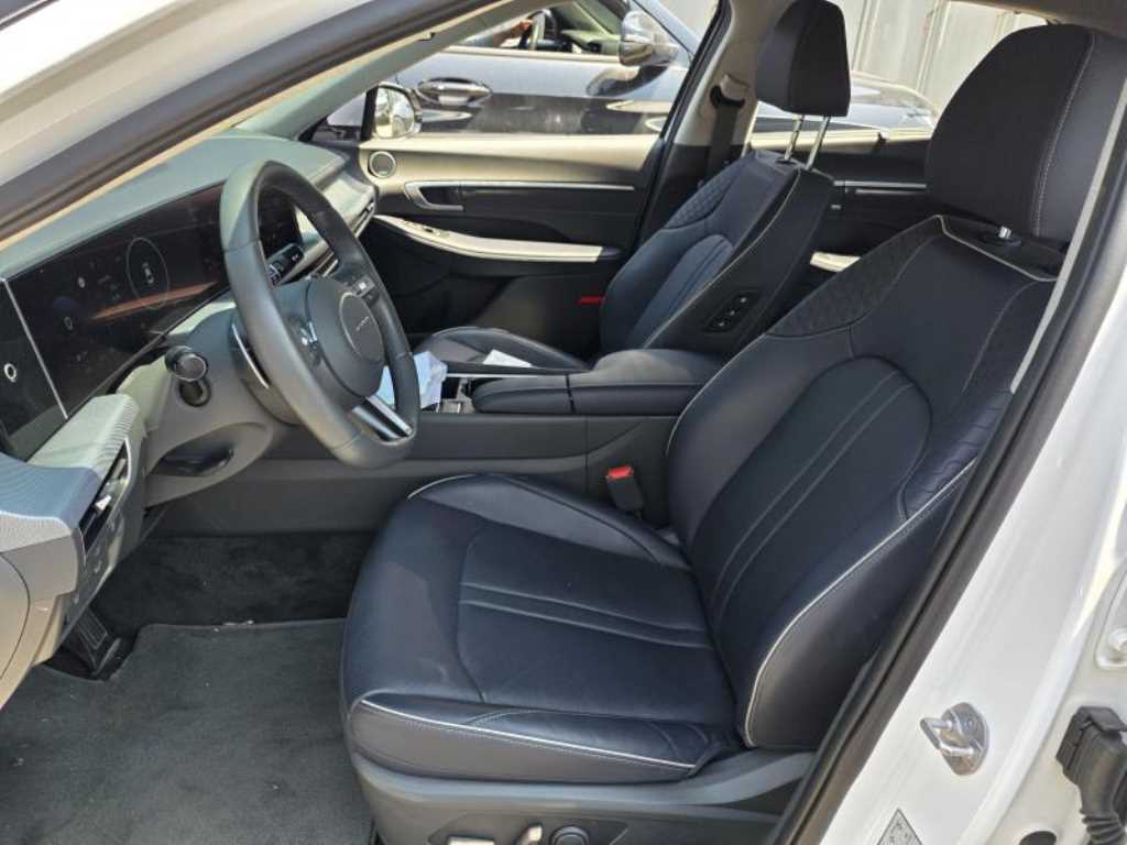 HYUNDAI Sonata - Vista 3