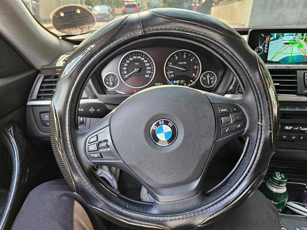 BMW Gran Turismo - Vista 12