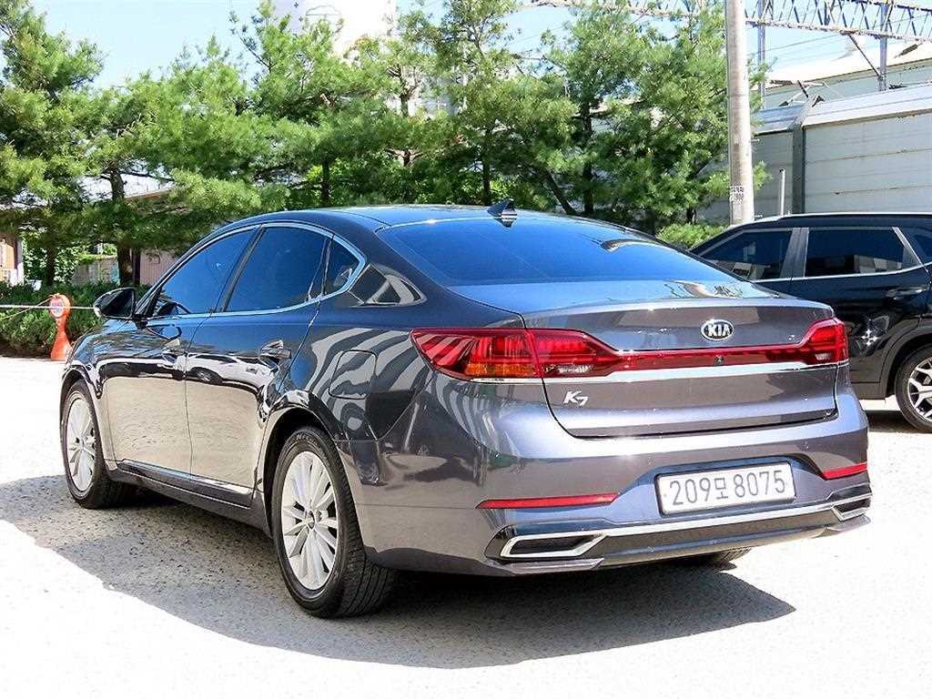 KIA K7 - Vista 3