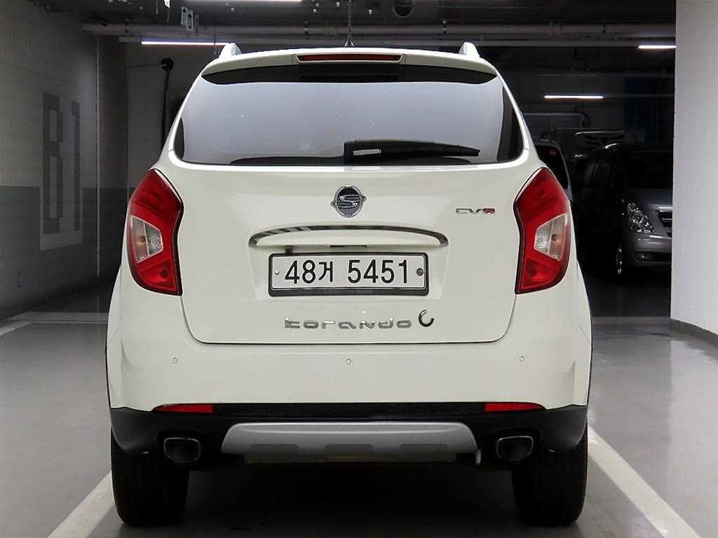 Ssangyong Korando - Vista 3