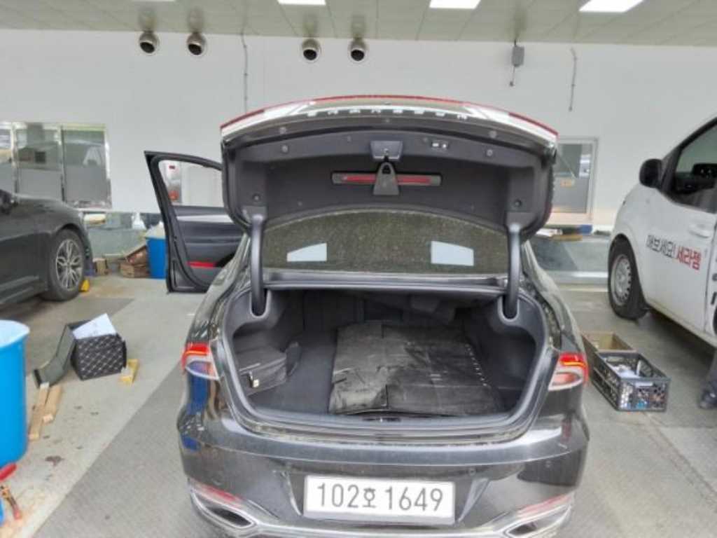 HYUNDAI Grandeur - Vista 11