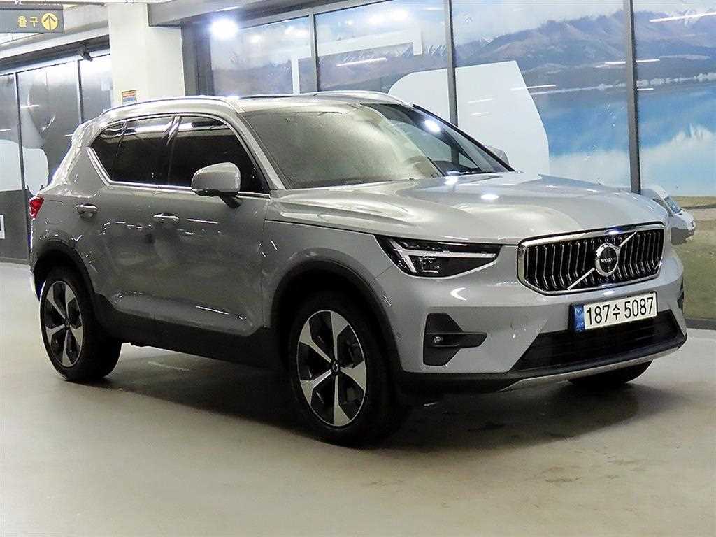 Volvo XC40 2024 Gris - Importación desde Corea - HF Imports Iquique - Foto 1
